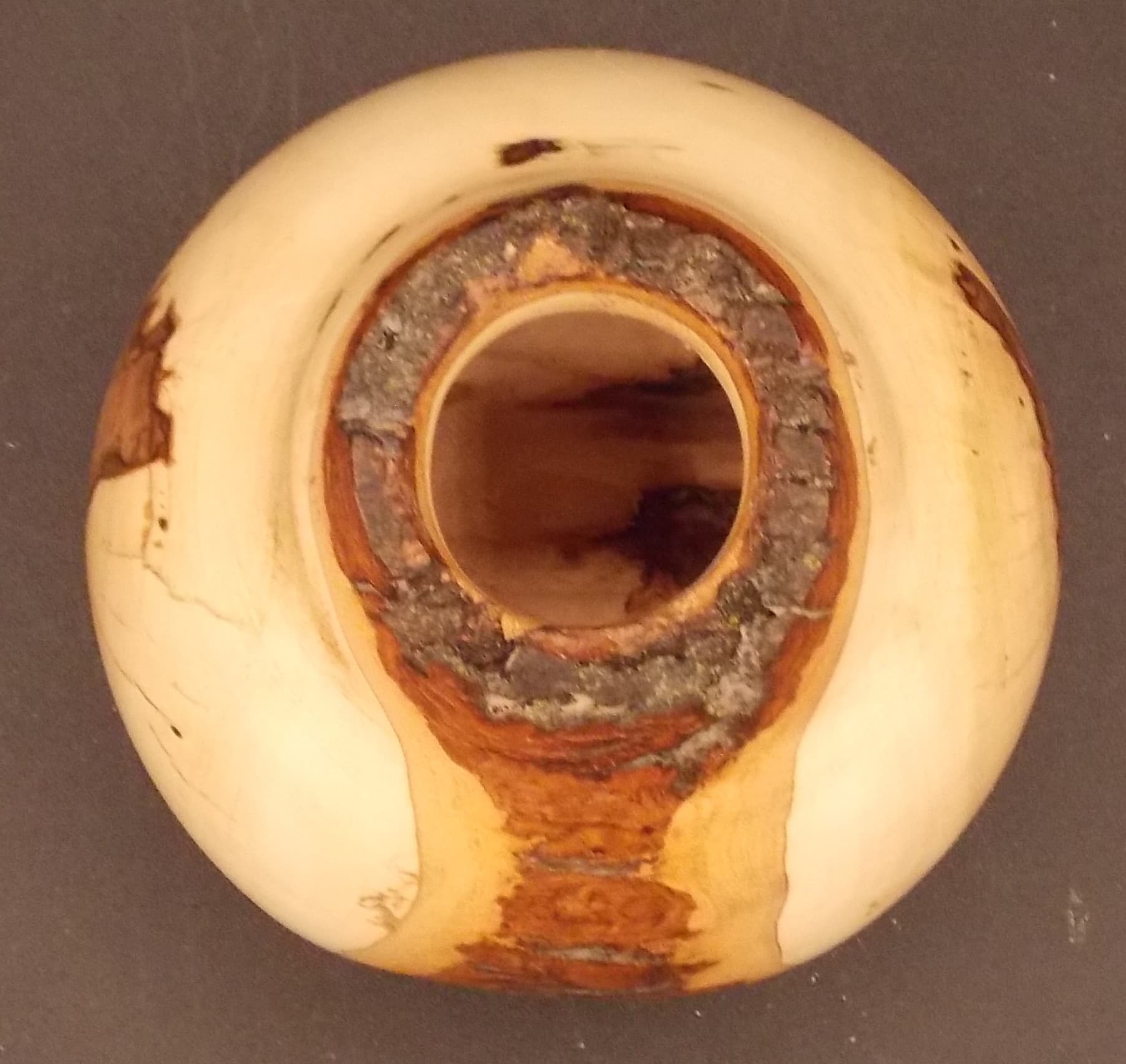 Round Hard Maple Vase